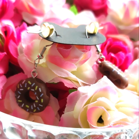 Donuts Earrings Handmade Brown - Picture 6 of 9